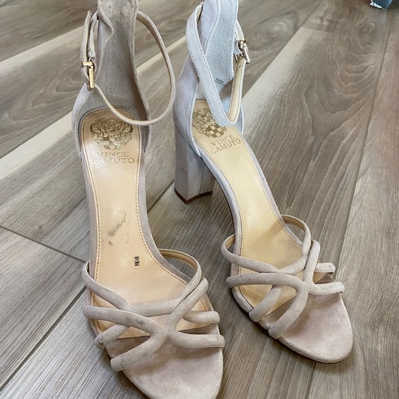 * VINCE CAMUTO Catelia Suede Leather Strappy Block Heel Shoes Valentines - Picture 10 of 15